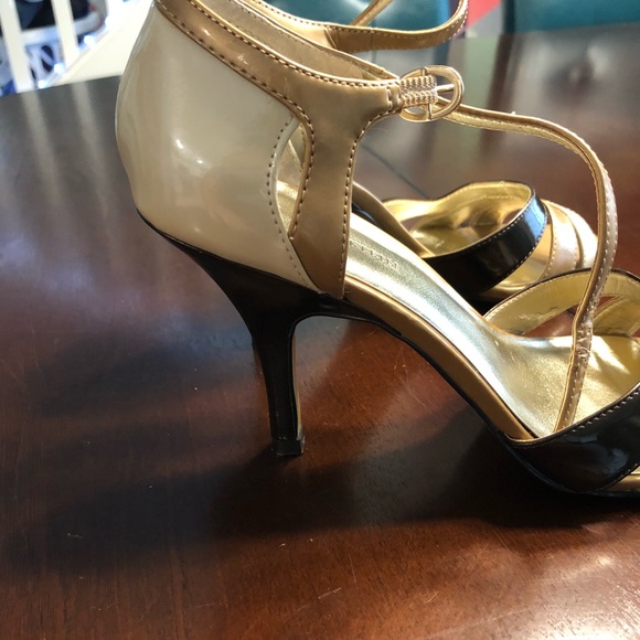 Anne Klein Akklarah heels. Size 8.5 - Picture 7 of 7